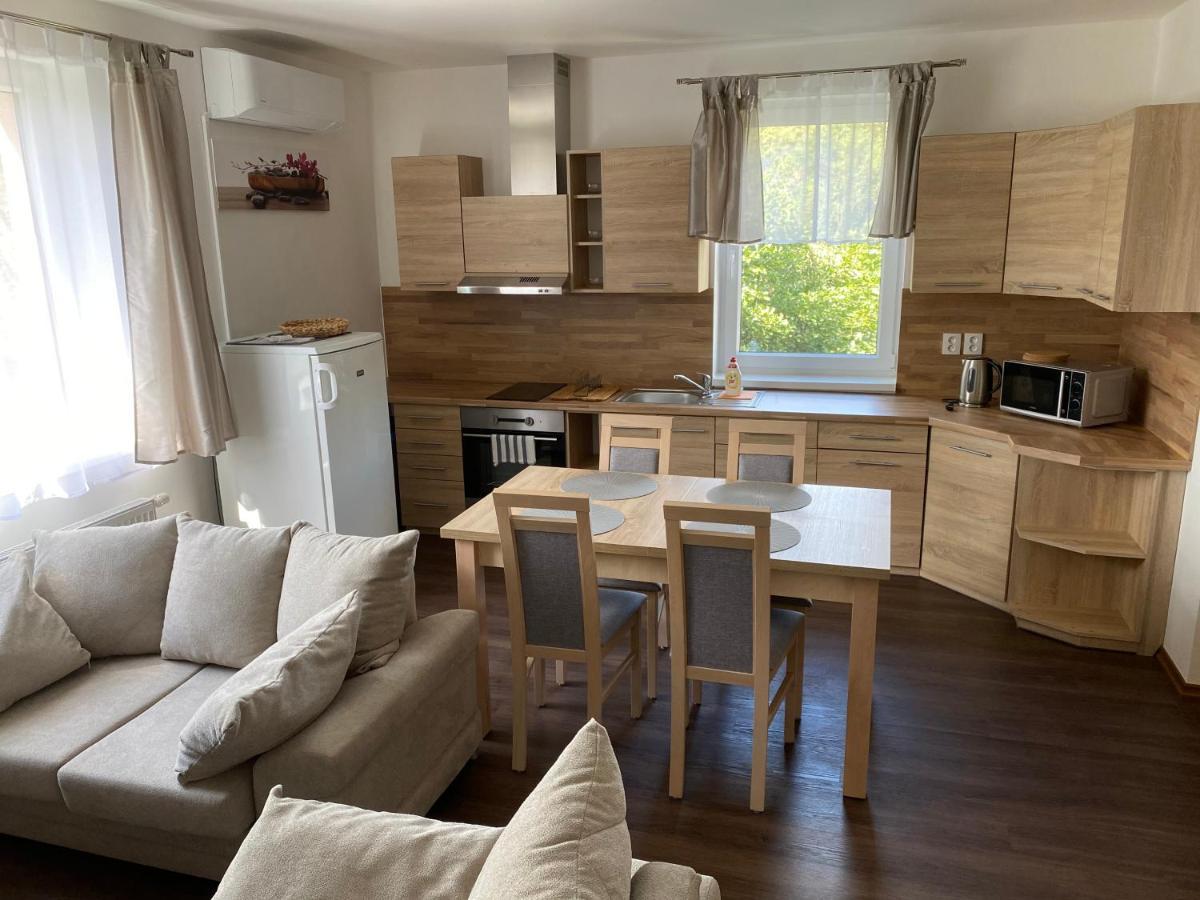 Apartmany Krupka Buitenkant foto